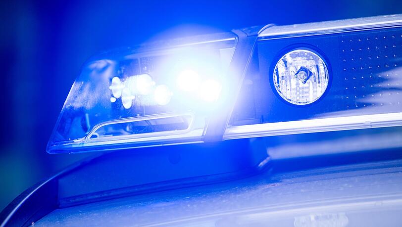 Die Ermittlungen der Kriminalpolizei und der Staatsanwaltschaft dauern weiter an. (Symbolbild)