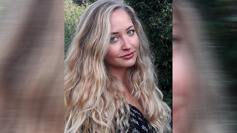 Julia (20)