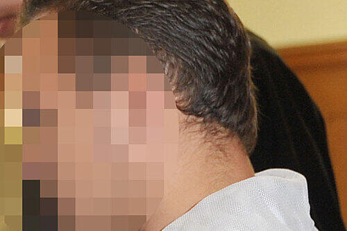 Das Opfer: Hans B. (23) saß ein paar Wochen in U-Haft, weil er seine Freundin gewürgt hatte.