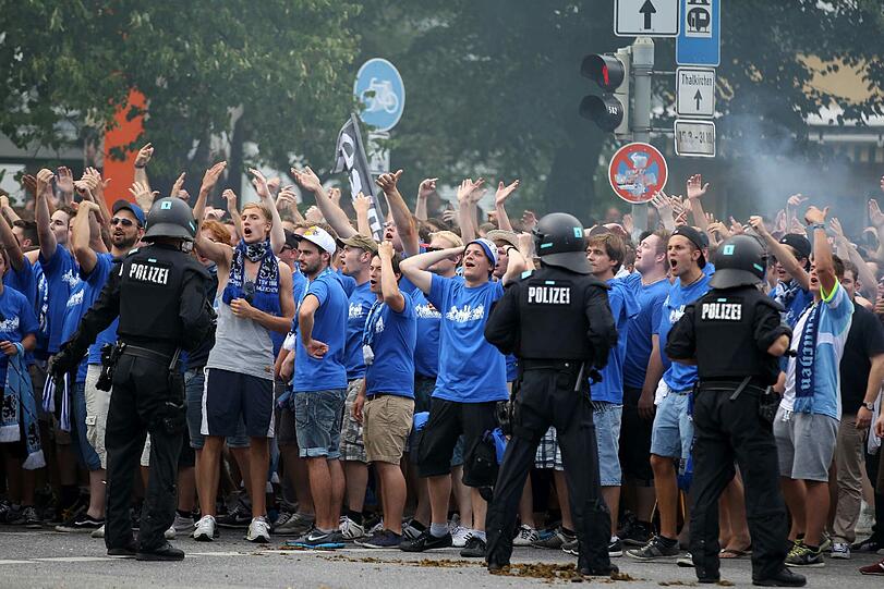 Die Löwen sind da! Die Bilder vor dem Amateurderby im Grünwalder Stadion.