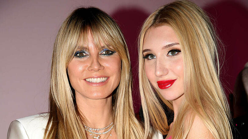 Heidi Klum mit "GNTM"-Kandidatin Tamara bei einer Modenschau in New York