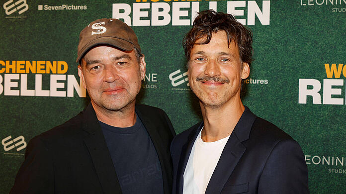 Florian David Fitz (re.) und Regisseur Marc Rothemund (li.) bei der Premiere des Kinofilms "Wochenendrebellen"