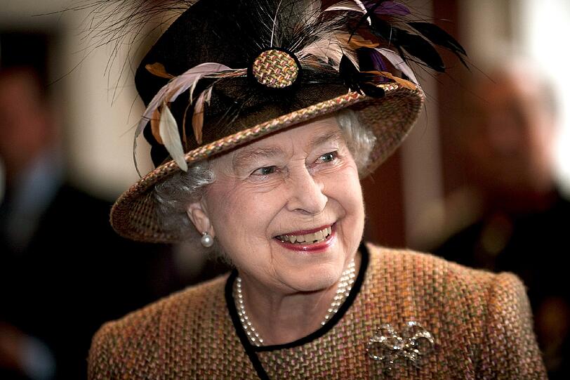 Queen Elizabeth II. wird am 21. April 92 Jahre alt und ist bekannt für ihren bunten Look.