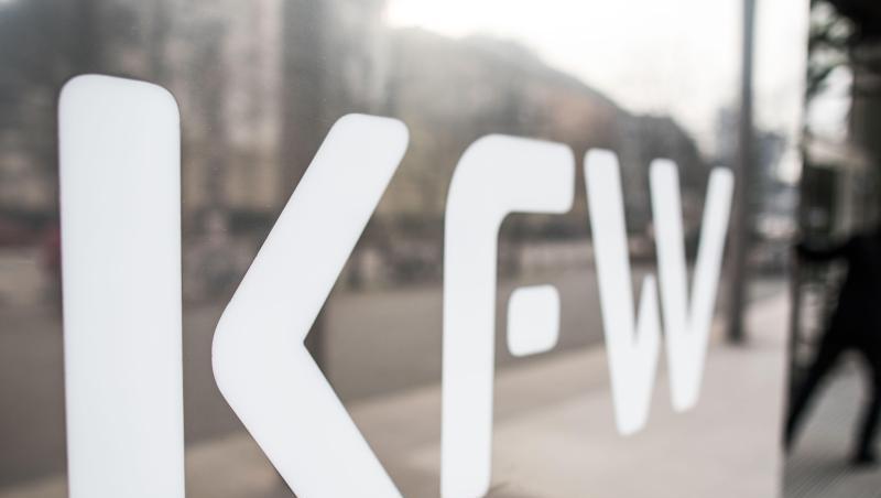 Die Bundesregierung hat in der Coronavirus-Krise ihr Kredit-Sonderprogrammen für mittelständische und große Unternehmen auf den Weg gebracht.