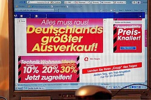 Wer auf dem Computer gestern dieses Bild sah, der war schon weit gekommen: Ein völlig überlastetes Computersystem ließ viele Käufer gar nicht erst auf die Homepage.