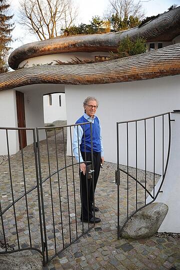 Herr des Hauses: Raimund Thomas.