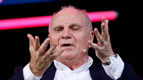 Uli Hoeneß mischt mittlerweile wieder bei den Transfer-Aktivitäten des FC Bayern mit.