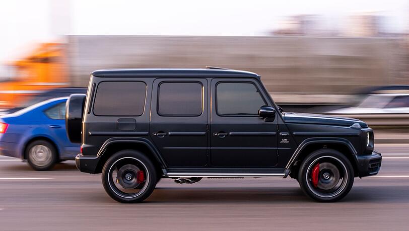 Dank der robusten Bauweise der Mercedes-Benz G-Klasse hat es zumindest ein Auto eines deutschen Herstellers ins Ranking geschafft. Dank der robusten Bauweise der Mercedes-Benz G-Klasse hat es zumindest ein Auto eines deutschen Herstellers ins Ranking geschafft.
