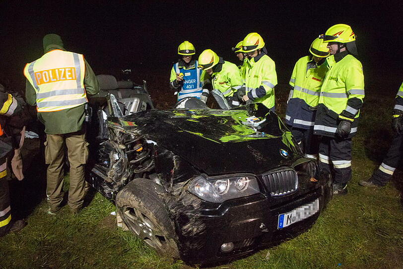 Schwerer Unfall bei Anger: BMW kracht gegen einen Baum - Bayern - Abendzeitung München