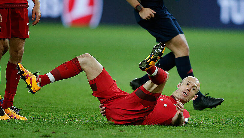 Arjen Robben laboriert derzeit noch an einer Adduktoren-Verletzung. Seinem Vater zufolge sind die Beschwerden allerdings nicht so schlimm, wie zuletzt noch vermutet. Arjen Robben laboriert derzeit noch an einer Adduktoren-Verletzung. Seinem Vater zufolge sind die Beschwerden allerdings nicht so schlimm, wie zuletzt noch vermutet.