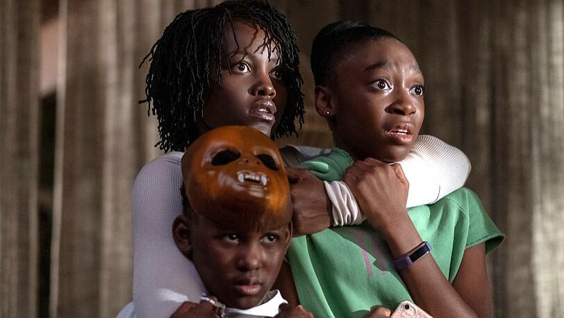 Ada (Lupita Nyong'o, li.) und ihre Kinder stehen Todesängste aus. Ada (Lupita Nyong'o, li.) und ihre Kinder stehen Todesängste aus.