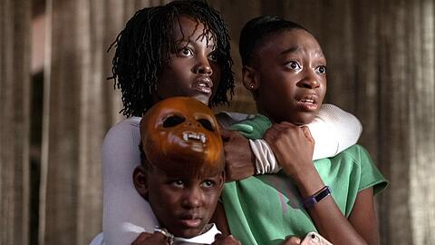 Ada (Lupita Nyong'o, li.) und ihre Kinder stehen Todesängste aus.