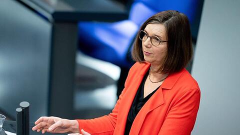 Krise in der Krise: Grünen-Fraktionschefin Katrin Göring-Eckardt findet es "unverantwortlich, dass innerhalb der Union die CSU jede Lösung blockiert".