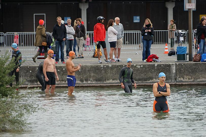 Schwimmen, Radfahren und Laufen - sehen Sie hier Impressionen vom 3MUC Triathlon 2015.