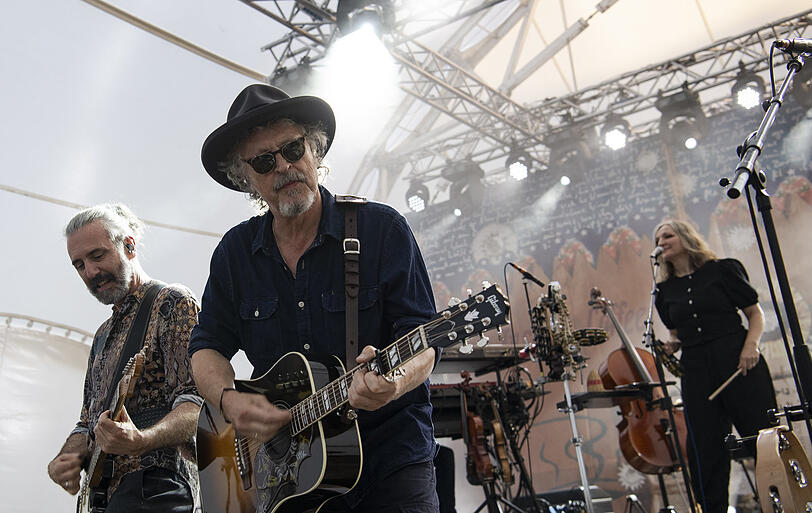 Der Kölner Wolfgang Niedecken spielt zum zwanzigjährigen Bestehen der Stiftung Schloss Neuhardenberg ein open-air-Konzert im brandenburgischen Neuhardenberg mit seiner Band BAP.