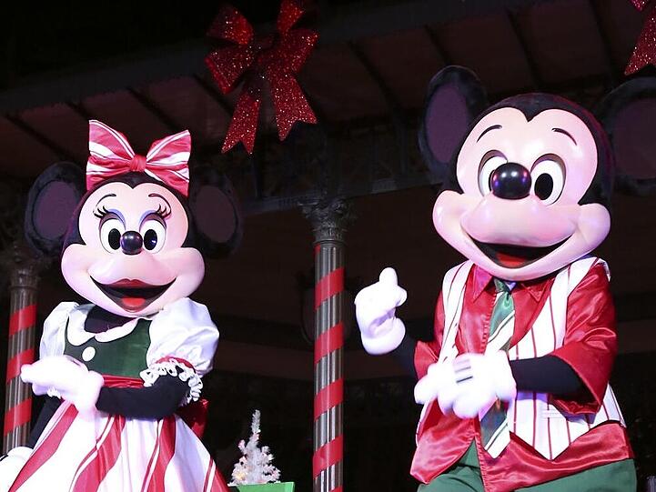 Minnie Maus und Micky Maus in Fashion Island