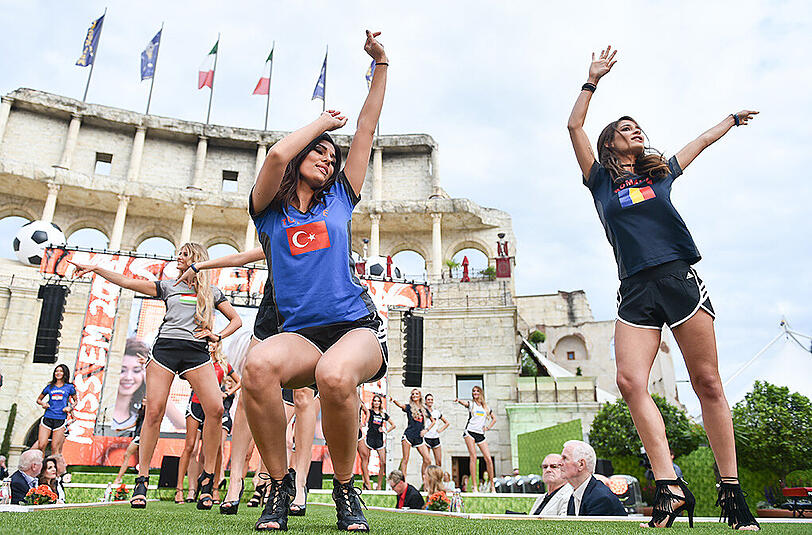 Weitere Bilder von der Wahl zur "Miss EM" im Europapark Rust.