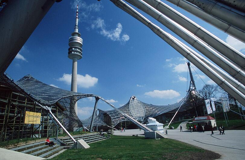 Die Sanierung der Olympiahalle kommt teurer als geplant.