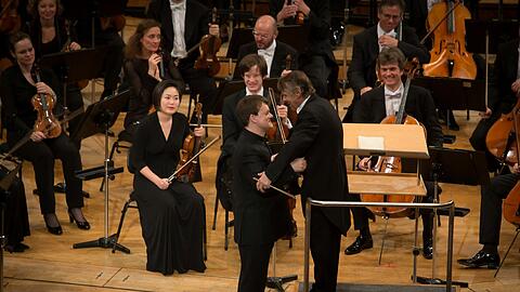 Mariss Jansons und Frank-Peter Zimmermann nach dem Brahms-Konzert.