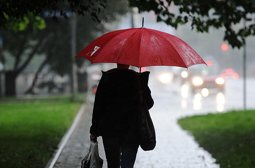 Auch in München bleibt es im Oktober weiter kalt und nass. (Archivbild)