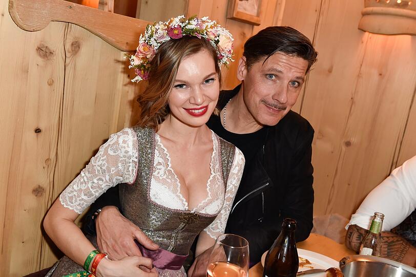 Schlagzeuger Christoph Schneider (Rammstein) mit Ehefrau Ulrike Schmid-Schneider