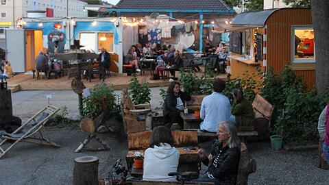 Das Kulturcafé Steinchen: "Mehr für junge Leute, aber so ein interessantes Café gibt es in München nicht noch einmal", findet der BA-Chef.