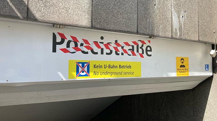 Endlich wieder frei: Die U-Bahnhaltestelle Poccistraße.