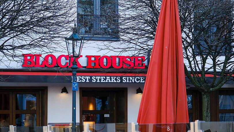 Der Name Block ist seit 1968 mit der Restaurantkette Block House verbunden.