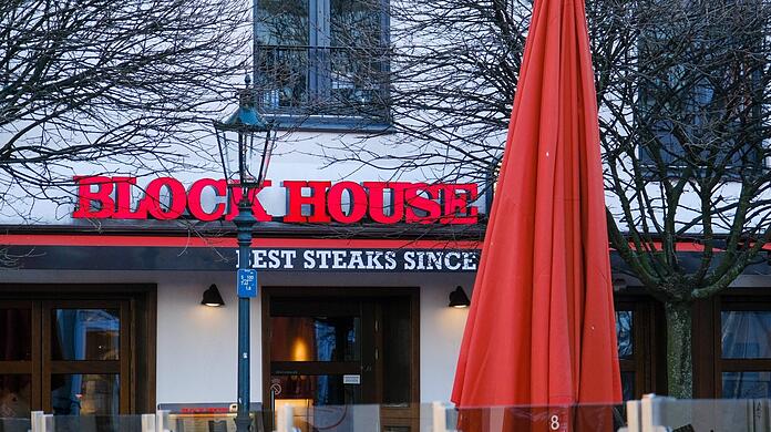 Der Name Block ist seit 1968 mit der Restaurantkette Block House verbunden.