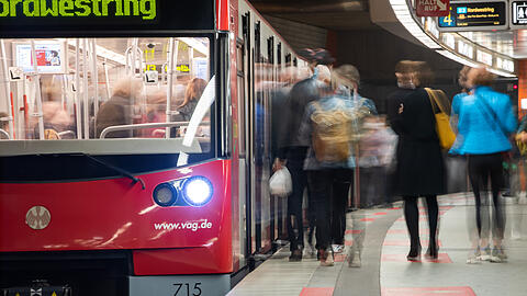 Eine U-Bahn in Nürnberg – ohne Fahrer.
