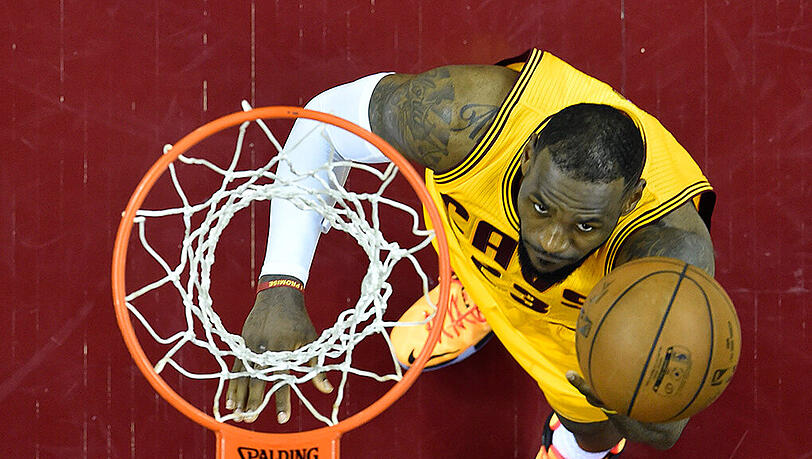 Der Superstar bei den Cleveland Cavaliers: LeBron James. Der Superstar bei den Cleveland Cavaliers: LeBron James.