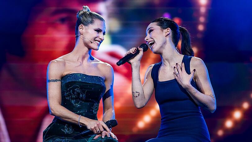 Michelle Hunziker und ihre Tochter Aurora Ramazzotti treten zusammen bei der TV-Show "Udo Jürgens Forever" auf.