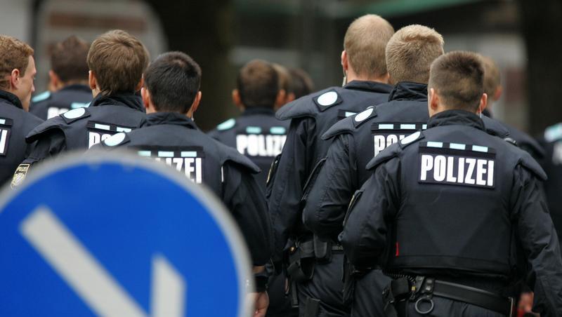 Die Gewaltbereitschaft gegenüber Polizisten nimmt zu. Die Gewaltbereitschaft gegenüber Polizisten nimmt zu.