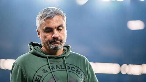Schalkes Trainer Thomas Reis hat eine schwere Aufgabe übernommen.