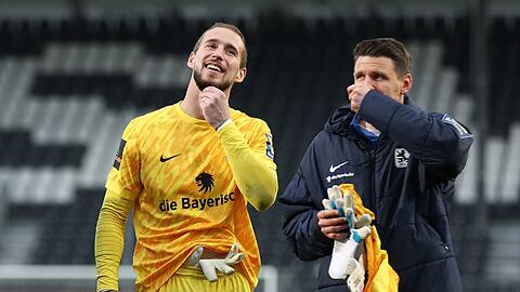 Die TSV-1860-Keeper Marco Hiller (l.) und René Vollath.