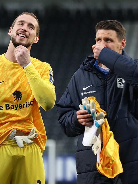 Die ehemalige Nummer eins Marco Hiller (l.) mit René Vollath.