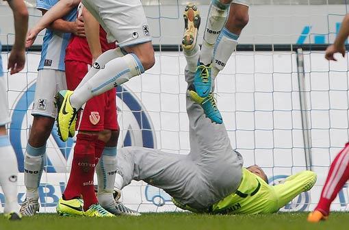 Gabor Kiraly: Note 3. Ohne Gegentreffer geblieben, nicht viel gefordert. Eigentlich alles gut. Eigentlich.