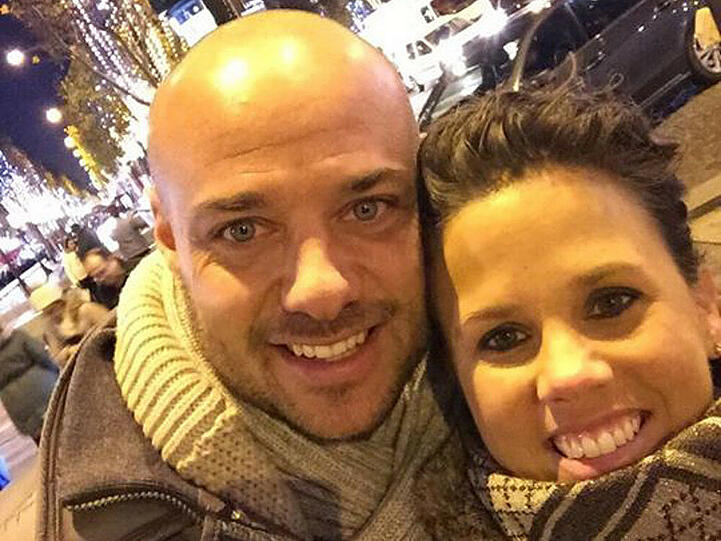 Nicht ohne seine Claudia: Im Dezember postete Christian Tews dieses Liebes-Selfie aus Paris auf seiner Facebook-Seite