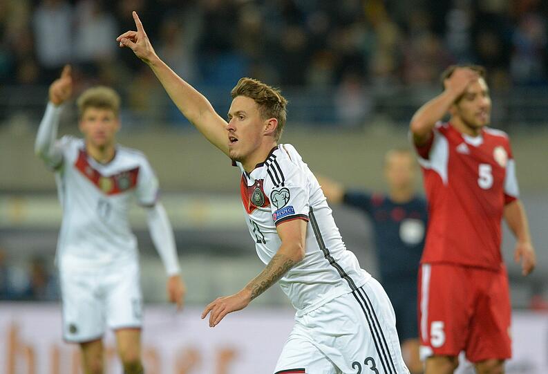 Max Kruse: Note 2.
Kam in der 76. Minute und traf drei Minuten später zum erlösenden 2:1. Guter Mann!