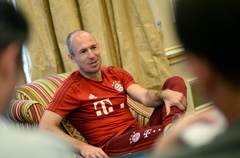 Arjen Robben beim Pressegespräch.