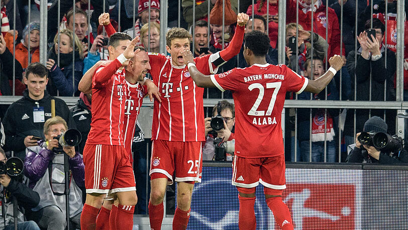 Das gab's selten: Sechs Mal jubelten die Bayern gegen Dortmund.