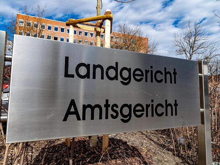 Das Land- und Amtsgericht in Landshut. Foto: Armin Weigel/dpa/Archivbild