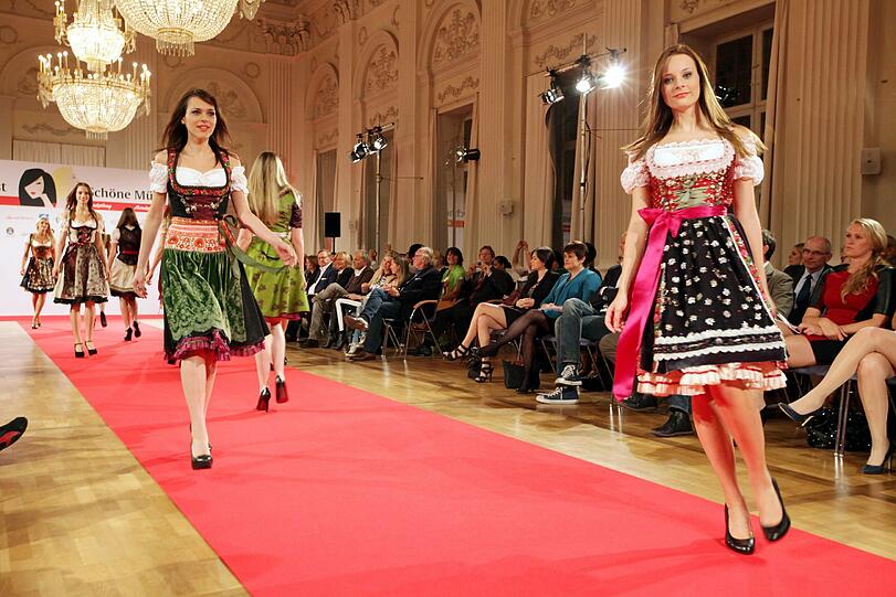 Der AZ-Modelcontest 2013 ist zu Ende. Die Siegerin heißt Marie Scherbinek &mdash; und die 17-Jährige kann ihr Glück immer noch nicht fassen. Wir zeigen die besten Bilder vom Finale in der Residenz.