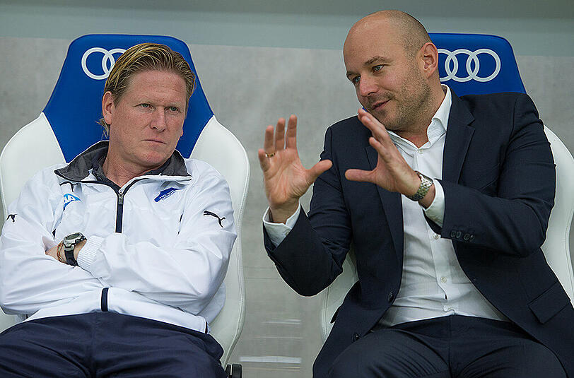 TSG Hoffenheims Sportdirektor Alexander Rosen (rechts) und Trainer Markus Gisdol.