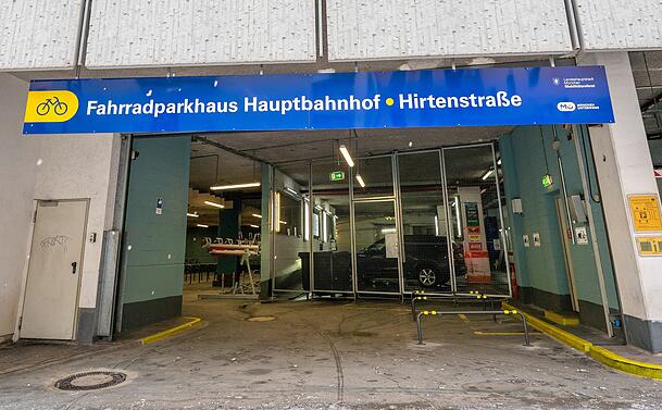 Das Angebot in der Erdgeschossebene des Kfz-Parkhauses Marsstra&szlig;e umfasst 256 Fahrradstellpl&auml;tze.