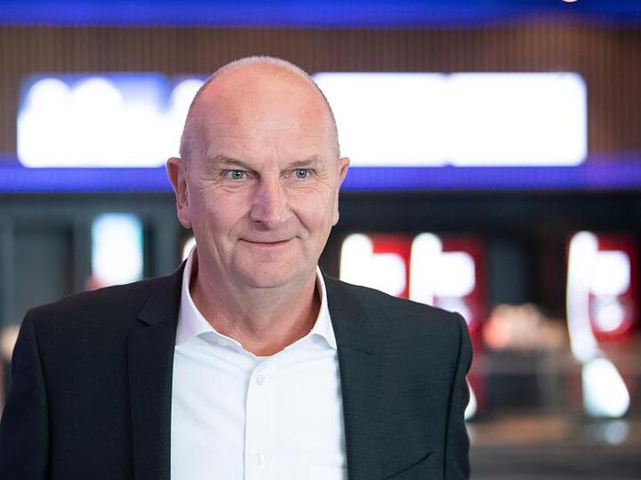 Dietmar Woidke, Ministerpräsident und SPD-Vorsitzender in Brandenburg, strebt eine Koalition mit CDU und Grünen an.