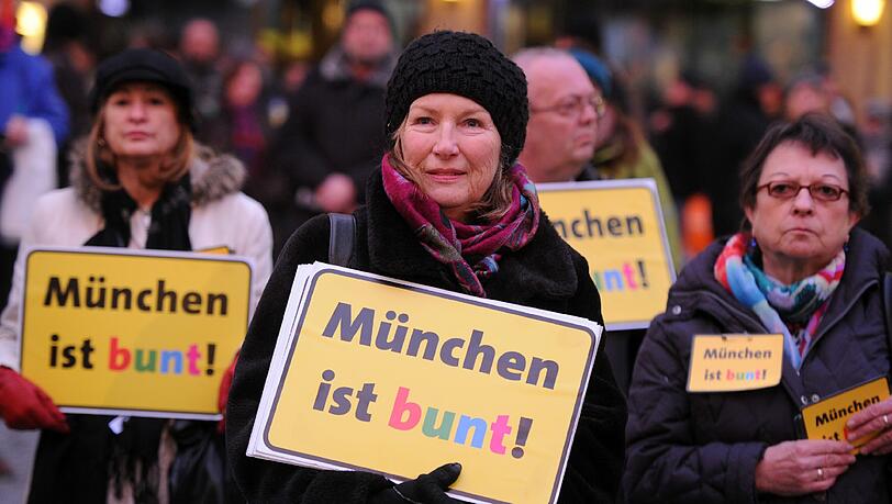 München ist bunt - und soll es bleiben: Diese Demonstrantinnen sind dafür. München ist bunt - und soll es bleiben: Diese Demonstrantinnen sind dafür.