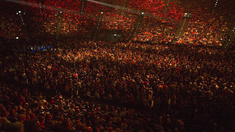die Bilder vom 40-jährigen Bühnenjubiläum der Spider Murphy Gang in der Olympiahalle.