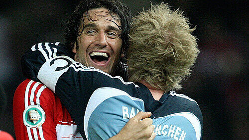 Der Kapitän und sein Nachfolger? Oliver Kahn und Luca Toni Der Kapitän und sein Nachfolger? Oliver Kahn und Luca Toni