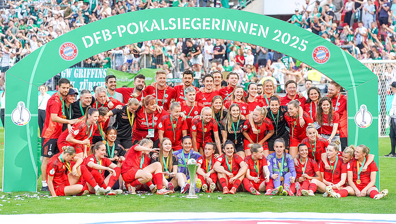 Die Frauen des FC Bayern gewinnen den DFB-Pokal und holen erstmals das nationale Double.